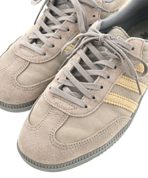 adidas รองเท้าผ้าใบ