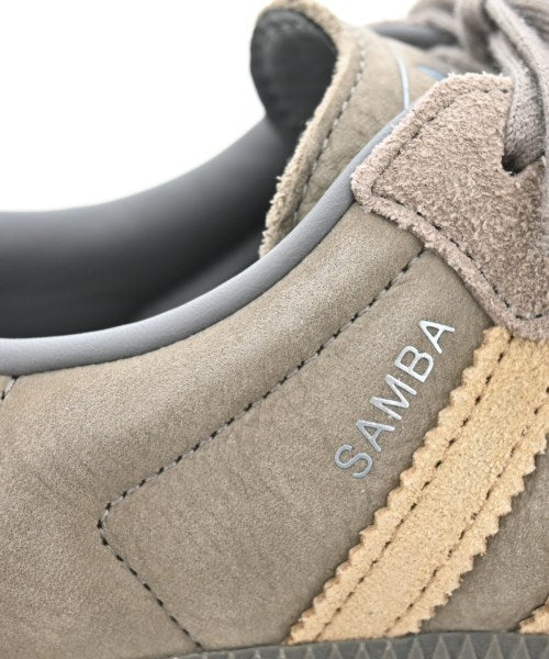 adidas รองเท้าผ้าใบ