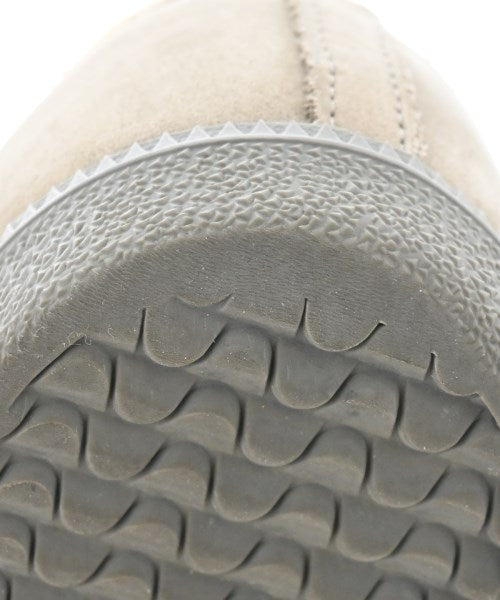 adidas รองเท้าผ้าใบ