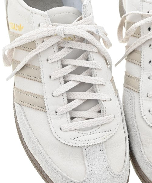 adidas รองเท้าผ้าใบ