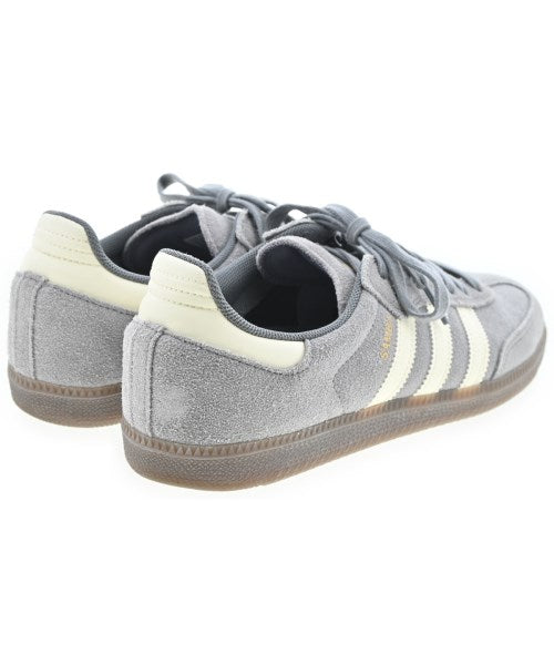 adidas รองเท้าผ้าใบ