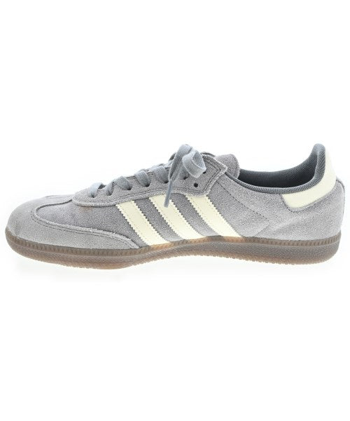 adidas รองเท้าผ้าใบ