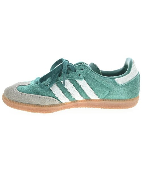 adidas รองเท้าผ้าใบ
