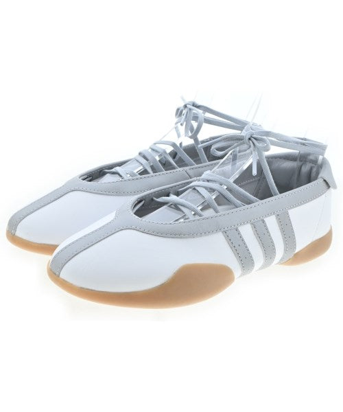 adidas รองเท้าผ้าใบ
