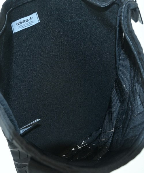 adidas กระเป๋าถือขนาดใหญ่