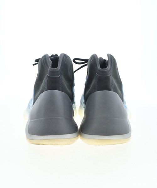 adidas รองเท้าผ้าใบ