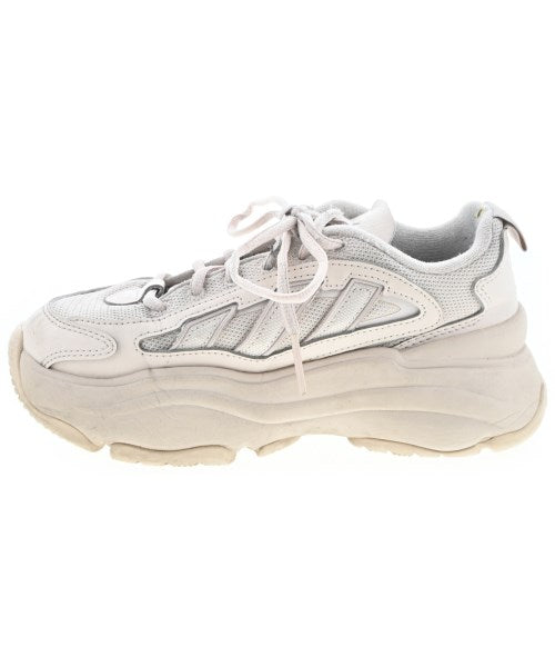 adidas รองเท้าผ้าใบ