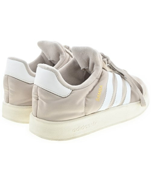 adidas รองเท้าผ้าใบ