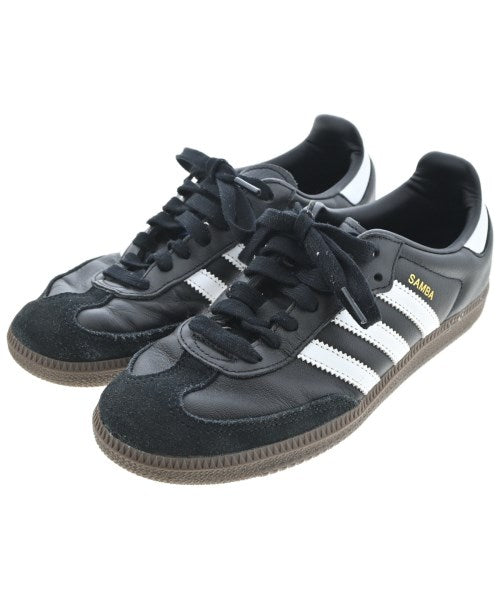 adidas รองเท้าผ้าใบ