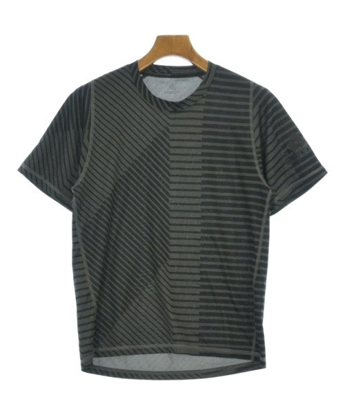 adidas เสื้อยืด/เสื้อท็อปส์