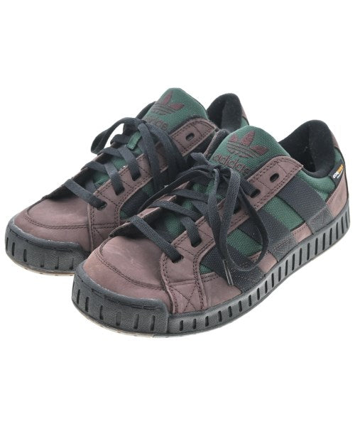 adidas รองเท้าผ้าใบ