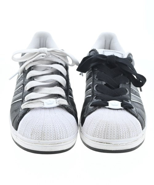 adidas รองเท้าผ้าใบ