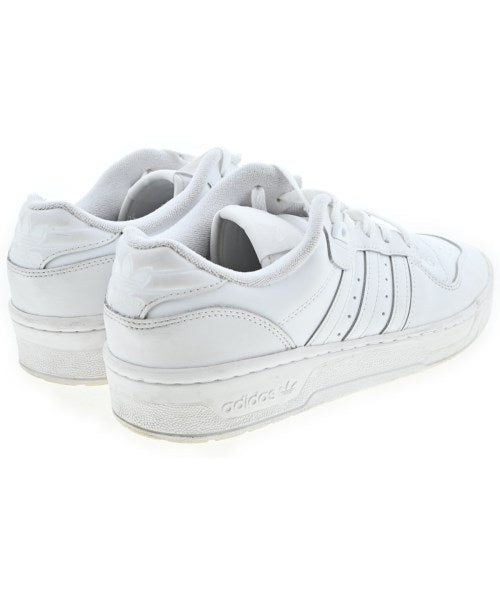 adidas รองเท้าผ้าใบ