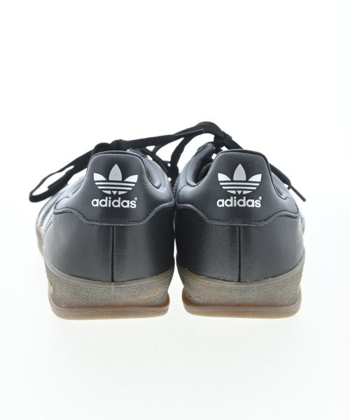 adidas รองเท้าผ้าใบ