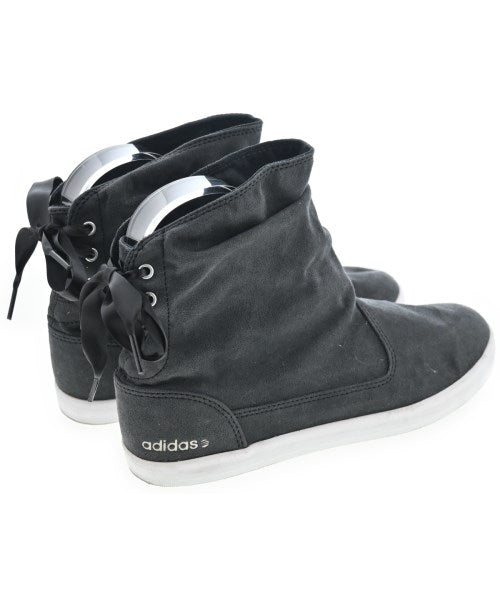 adidas รองเท้าผ้าใบ