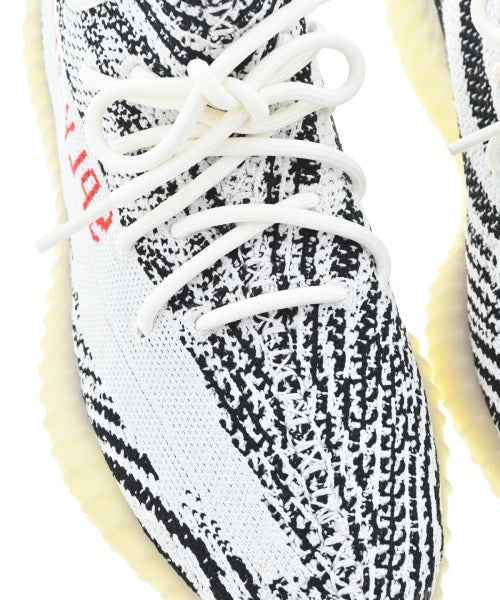 adidas รองเท้าผ้าใบ