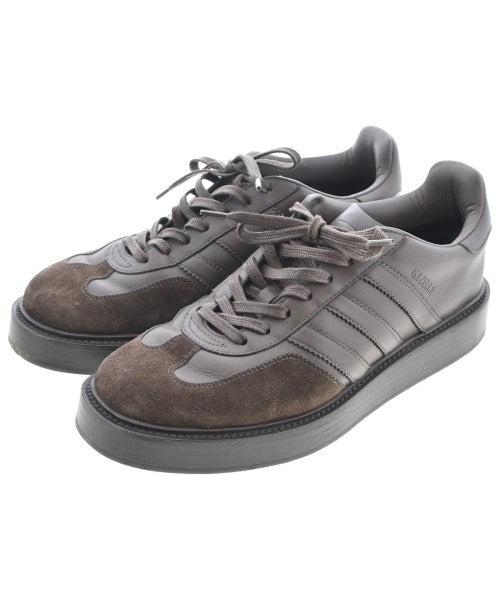 adidas รองเท้าผ้าใบ