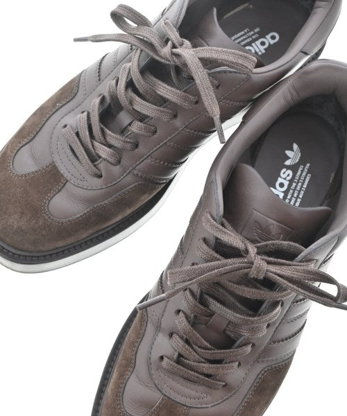 adidas รองเท้าผ้าใบ