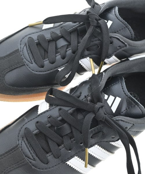 adidas รองเท้าผ้าใบ