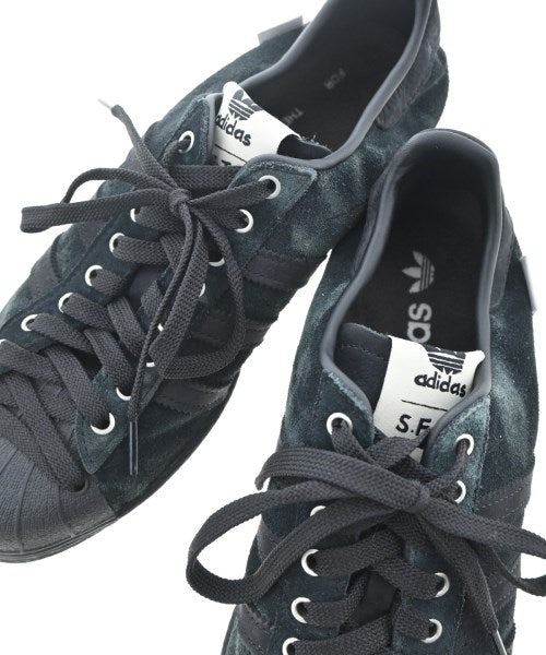 adidas รองเท้าผ้าใบ