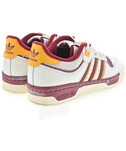 adidas รองเท้าผ้าใบ