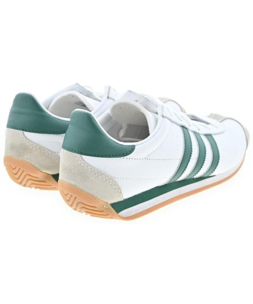 adidas รองเท้าผ้าใบ