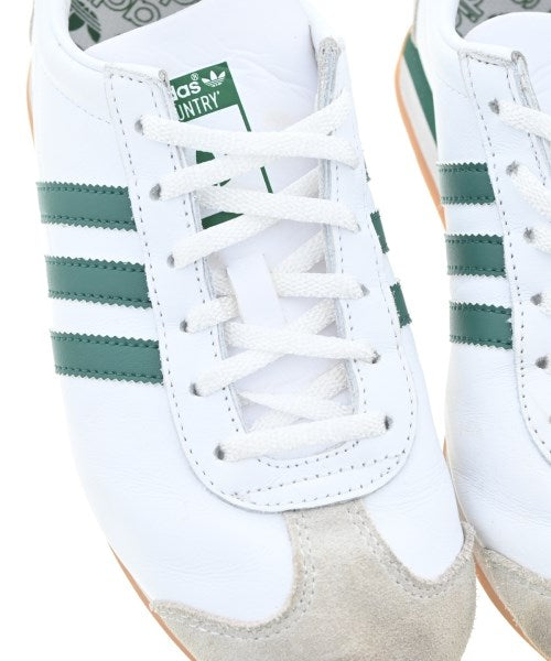 adidas รองเท้าผ้าใบ