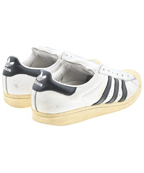 adidas รองเท้าผ้าใบ