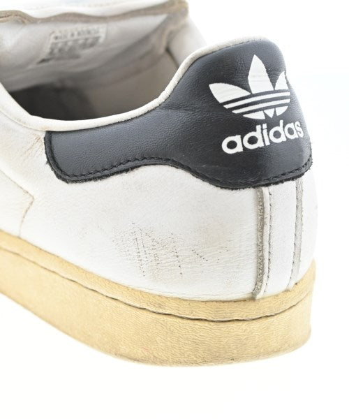 adidas รองเท้าผ้าใบ