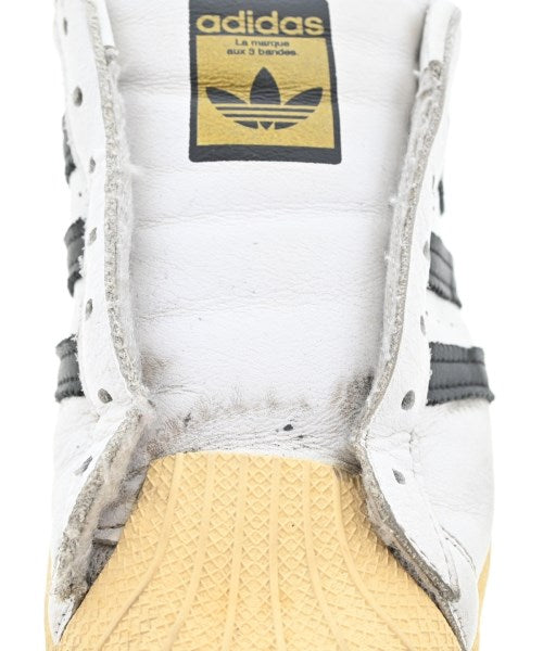 adidas รองเท้าผ้าใบ