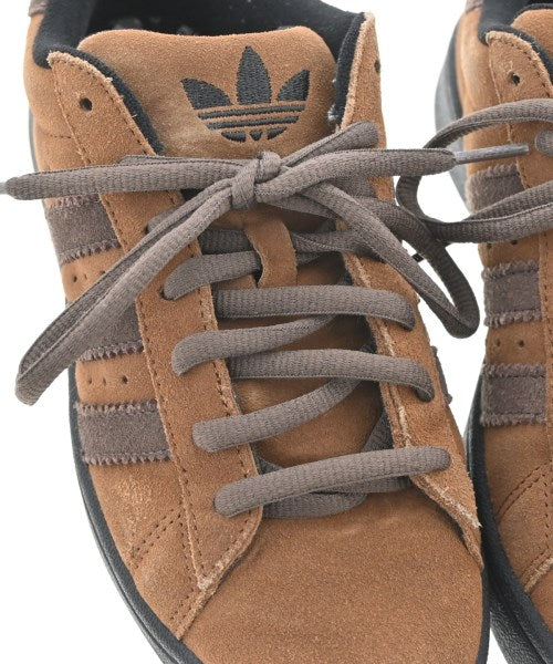 adidas รองเท้าผ้าใบ