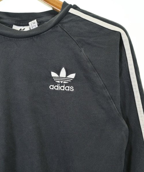 adidas เสื้อยืด/เสื้อท็อปส์