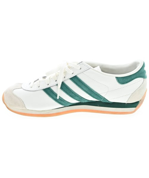 adidas รองเท้าผ้าใบ