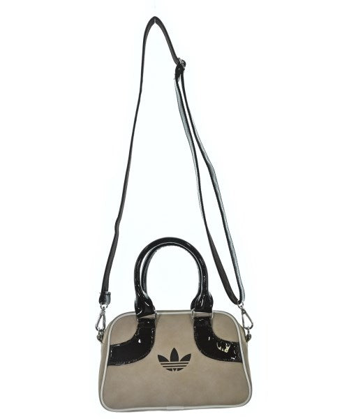 adidas กระเป๋าถือ