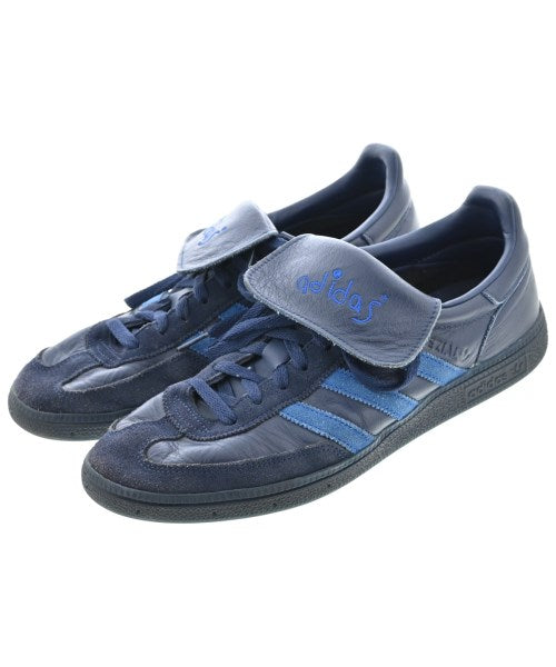 adidas รองเท้าผ้าใบ