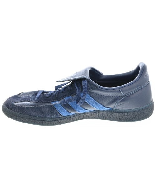 adidas รองเท้าผ้าใบ