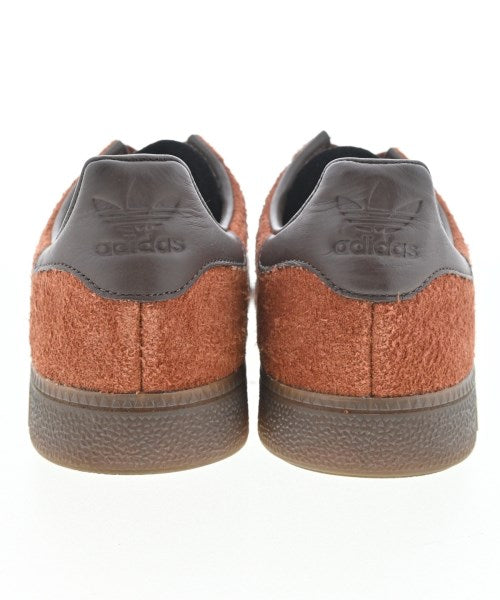 adidas รองเท้าผ้าใบ