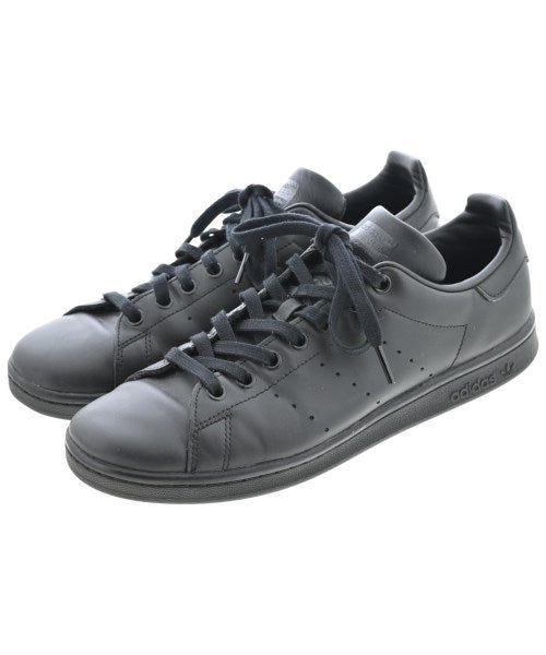 adidas รองเท้าผ้าใบ