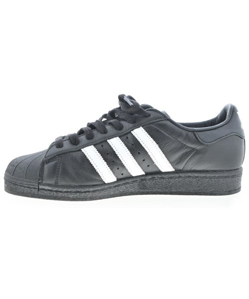 adidas รองเท้าผ้าใบ