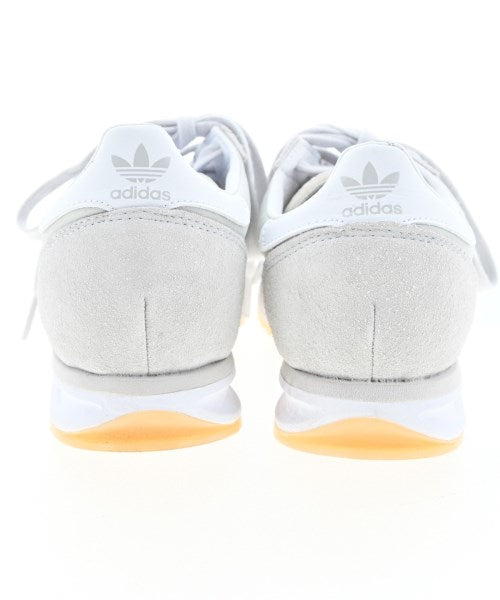 adidas รองเท้าผ้าใบ