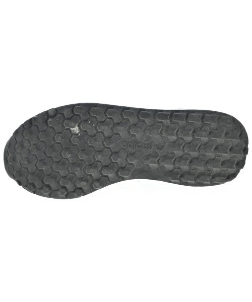adidas รองเท้าผ้าใบ