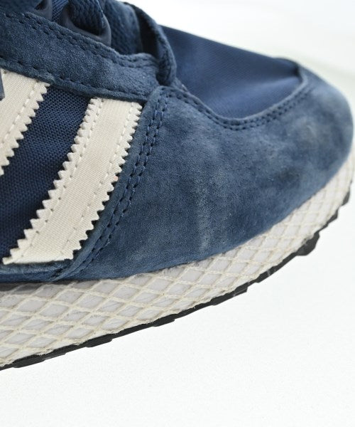adidas รองเท้าผ้าใบ
