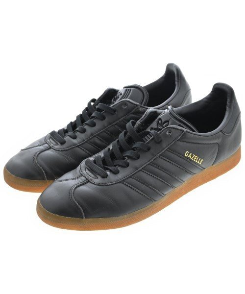 adidas รองเท้าผ้าใบ