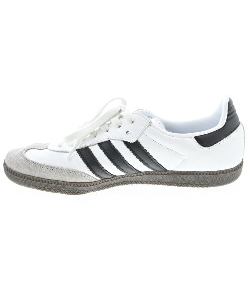adidas รองเท้าผ้าใบ