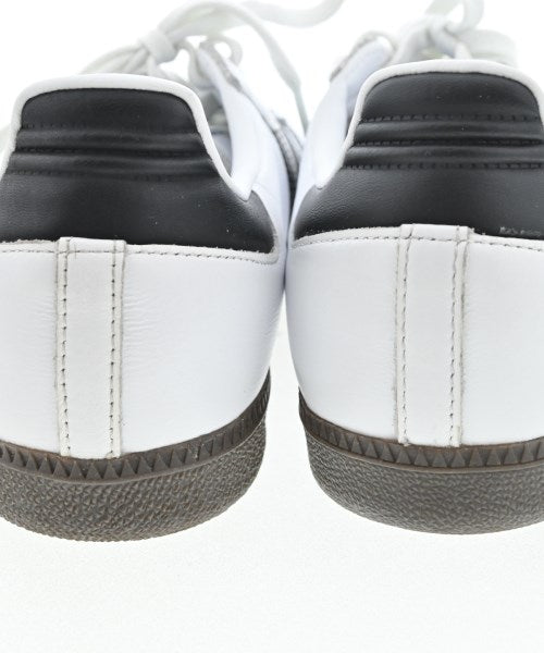 adidas รองเท้าผ้าใบ