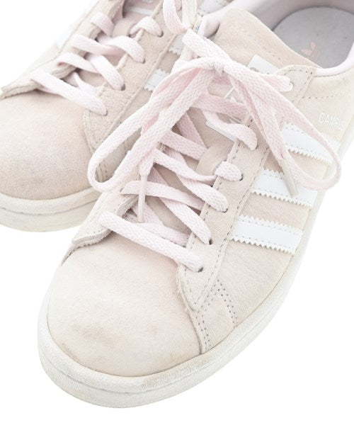 adidas รองเท้าผ้าใบ
