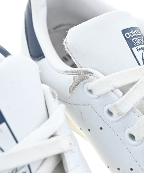 adidas รองเท้าผ้าใบ