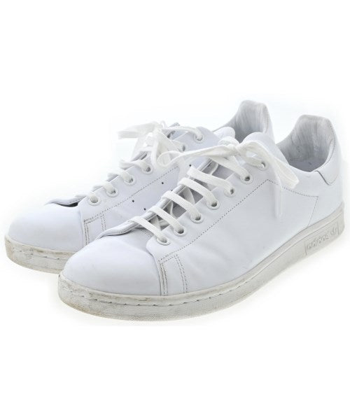 adidas รองเท้าผ้าใบ
