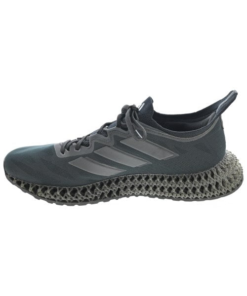 adidas รองเท้าผ้าใบ