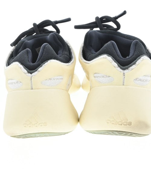 adidas รองเท้าผ้าใบ